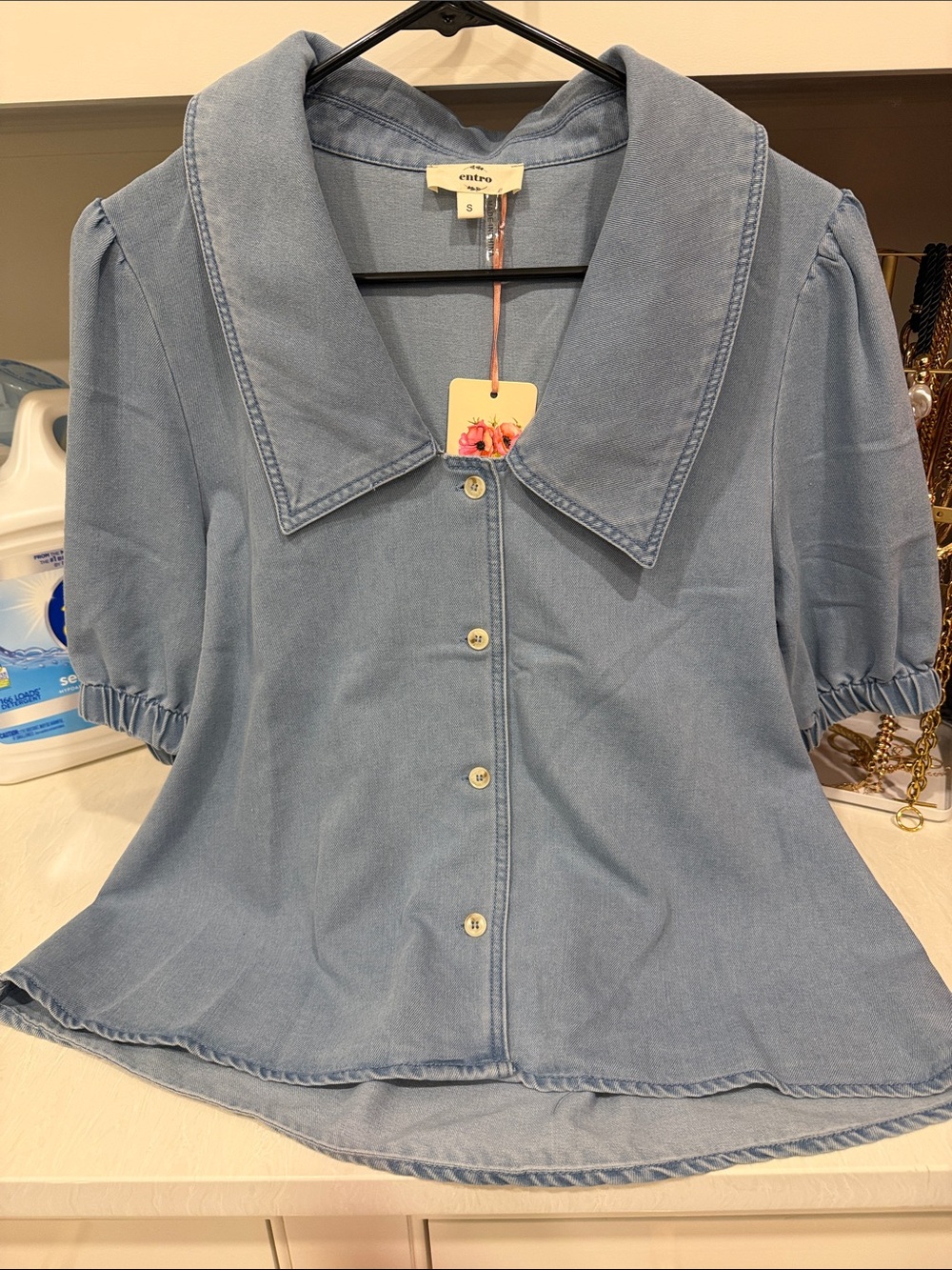 entro Light Blue Button-Front Puff Sleeve Shirt
